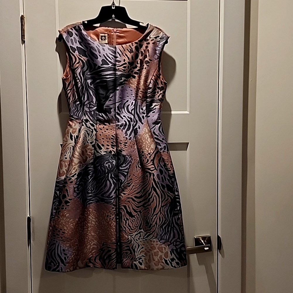 Pretty animal print size 6 Anne Klein dress